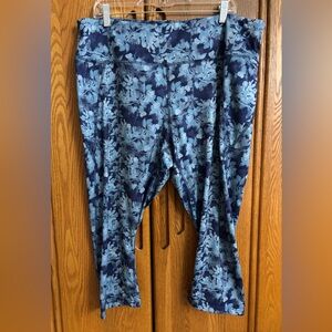 Blue Floral Capri Leggings
